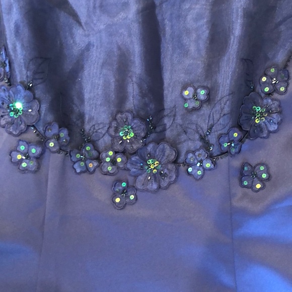 Alex Evenings Gown - Picture 3 of 4